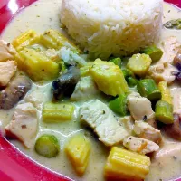 Thai Green chicken curry with asparagus   & baby Corn 🍵🍷x|michelle inglisさん