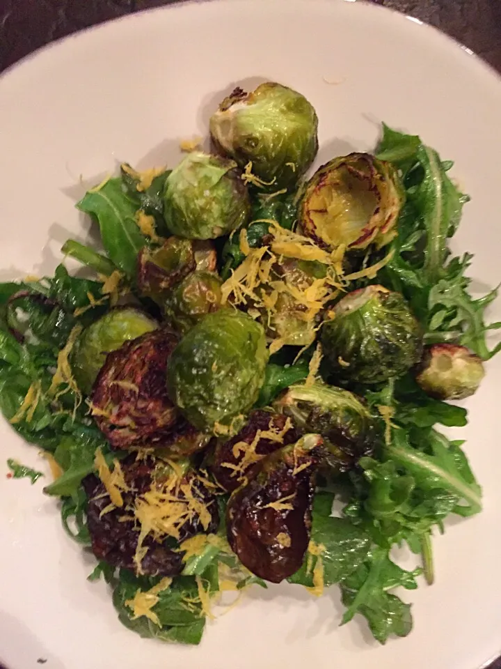 brussels sprout agugula salad with lots of lemon and mustard|Matthew Cashenさん