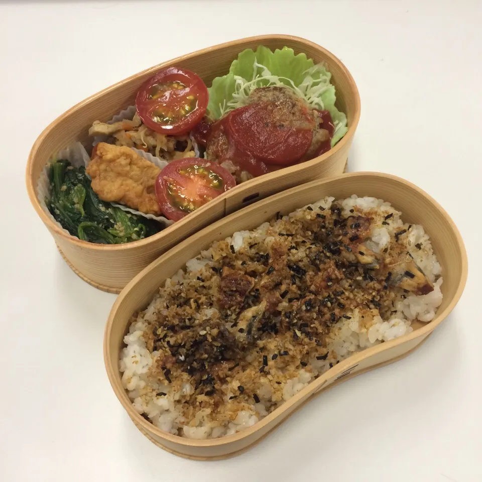 弁当（ハンバーグ、切干し大根、唐揚げ、ほうれん草胡麻和え、櫃まぶし風ご飯）|SasaMasa213さん