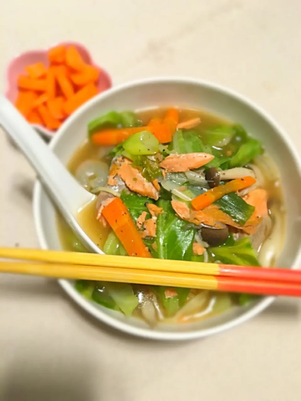 鮭とキャベツとにんじんのあんかけラーメン|churaromaさん