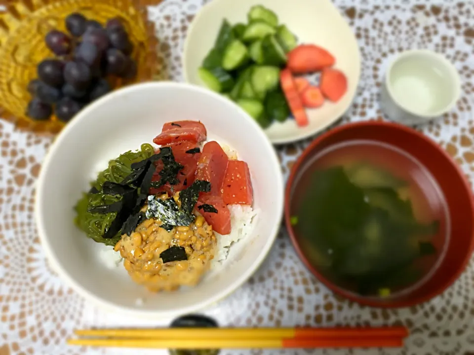 マグロ納豆めかぶ丼ディナー|churaromaさん