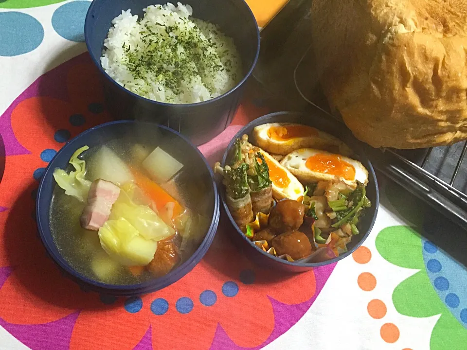 旦那様のお弁当と朝焼きクルミ食パン🍞(●☌◡☌●)|さくたえさん