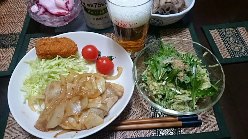 水菜とアボカドと豆腐の和え物＆豚のしょうが焼き＆クリームコロッケ|まぐろさん