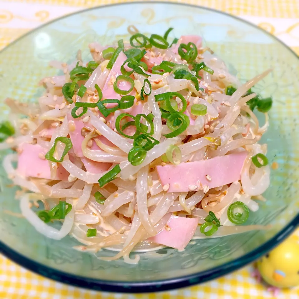 和田 匠生さんの料理 bean sprouts dressed with miso sauce!!
めちゃめちゃ美味しいです❤️|きいこさん