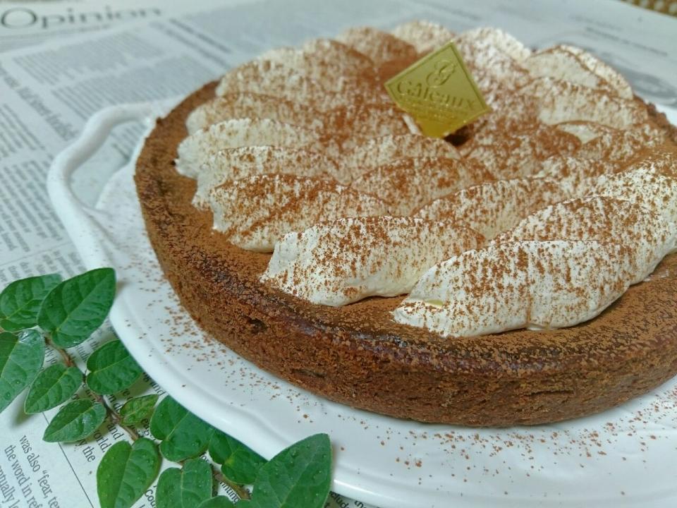 チョコレートタルト❤チーズクリームトッピングでティラミス風に😘