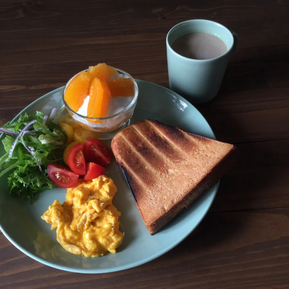 今日の朝ごはん|ぺんぎんさん