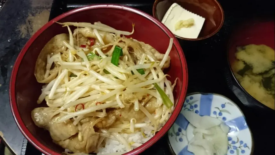 豚肉味噌炒め丼|かいさん