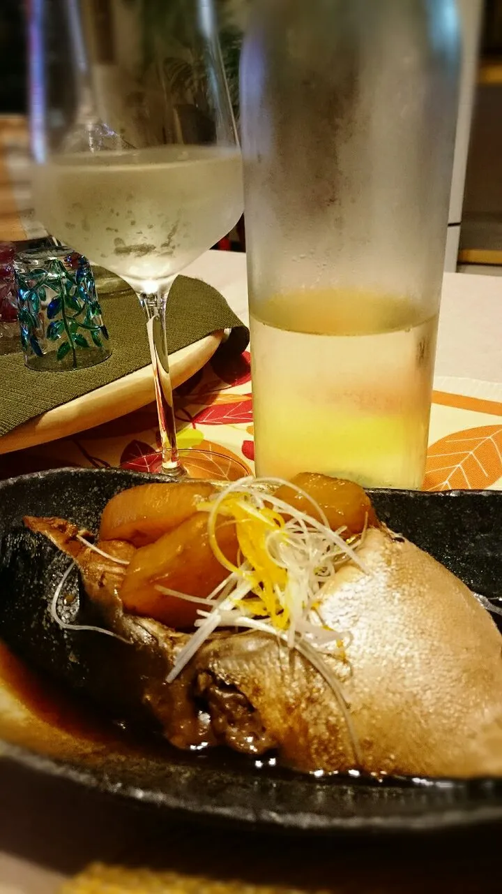 ぶり大根🐟山梨の道の駅で買った❗ラベル無しの無名甲州ワイン🍷(^-^)/|ナムナムさん