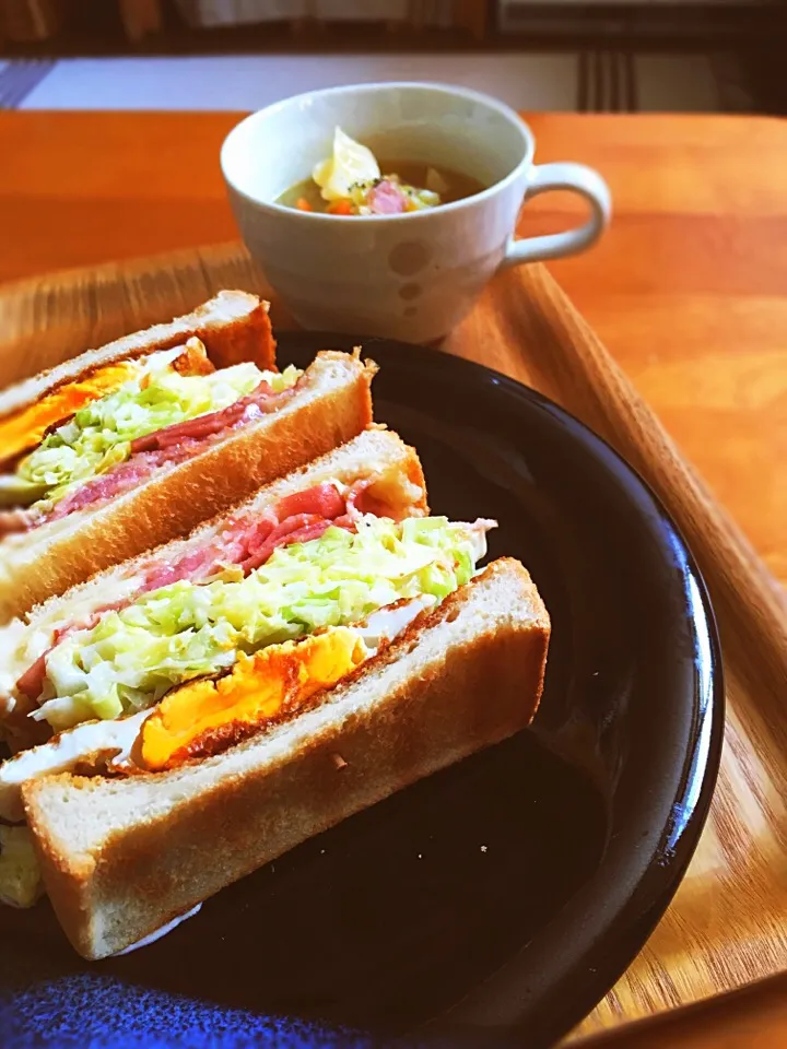 Snapdishの料理写真:沼サン風サンドイッチ。|まゆさん