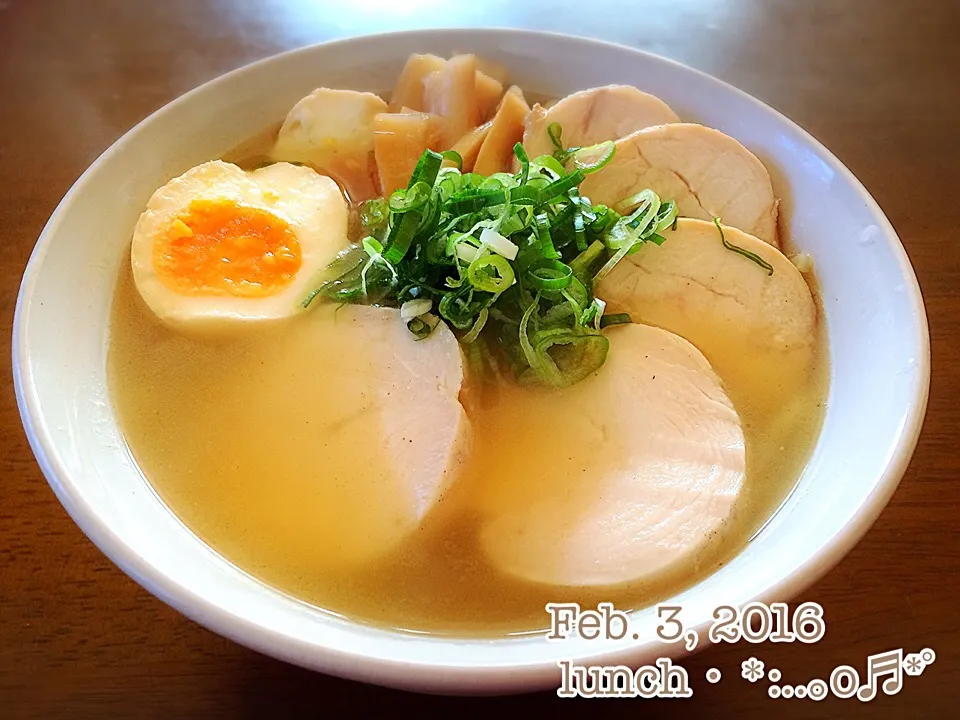 2016/02/03お昼ごは〜んは、鶏と魚介のダブルスープ！特製らぁめん♡|いく❤️さん