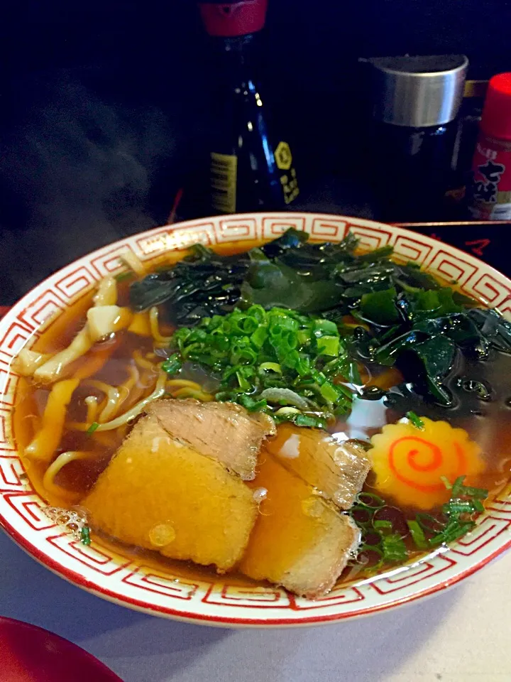 キネマ食堂のワカメ醤油ラーメン🍜🍥|ぽっちゃんさん