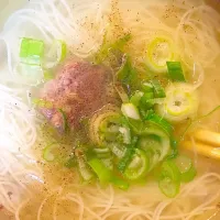 Snapdishの料理写真:カルビ温麺|韓国焼肉居酒屋 てじやさん