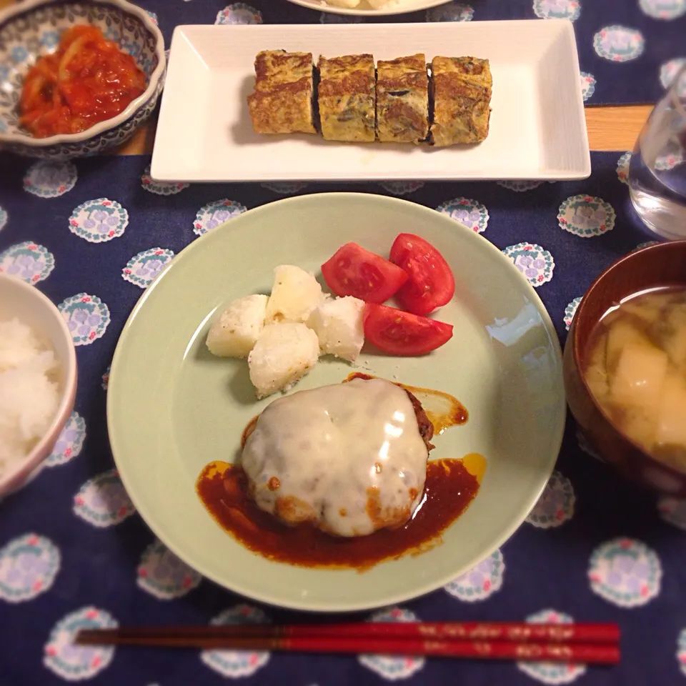 チーズハンバーグ
ひじきの煮物入り卵焼き|あきさん