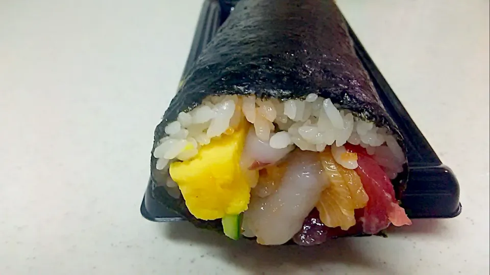 具だくさんの恵方巻き|かずえさん