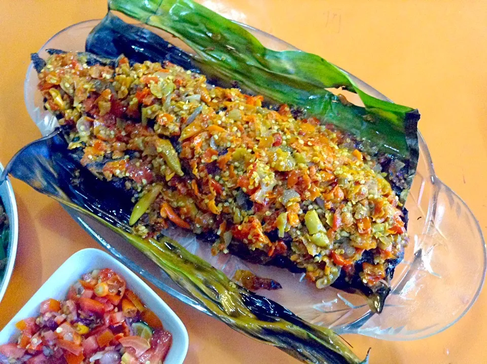 Ikan Bakar|Bambang Budiono Tjioさん