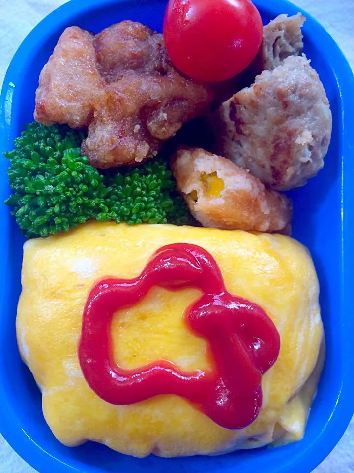 Lunch box☆omelet w/a filling of pilaf⭐︎ｵﾑﾗｲｽ弁当|🌈Ami🍻さん