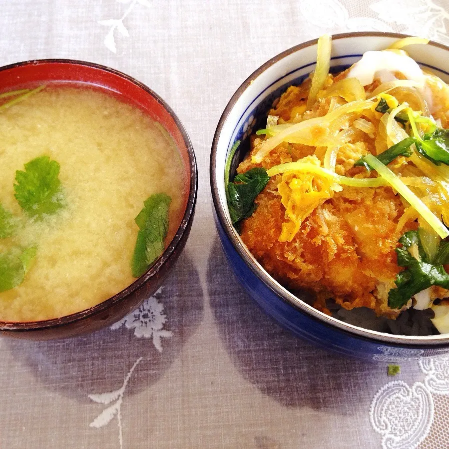 カツ丼|るりさん