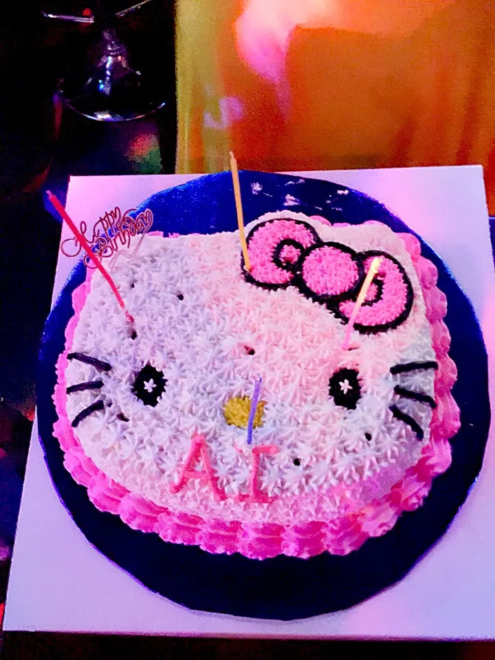 hello kitty cake|kanaeさん