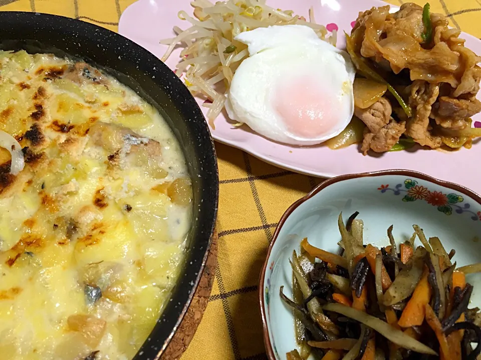 ジャガイモと鯖缶のグラタン・ひじきんぴら・豚味生姜味噌焼き|Yuko Kisoさん