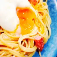 レンジで作った半熟卵のせパスタ🍝|七味。さん