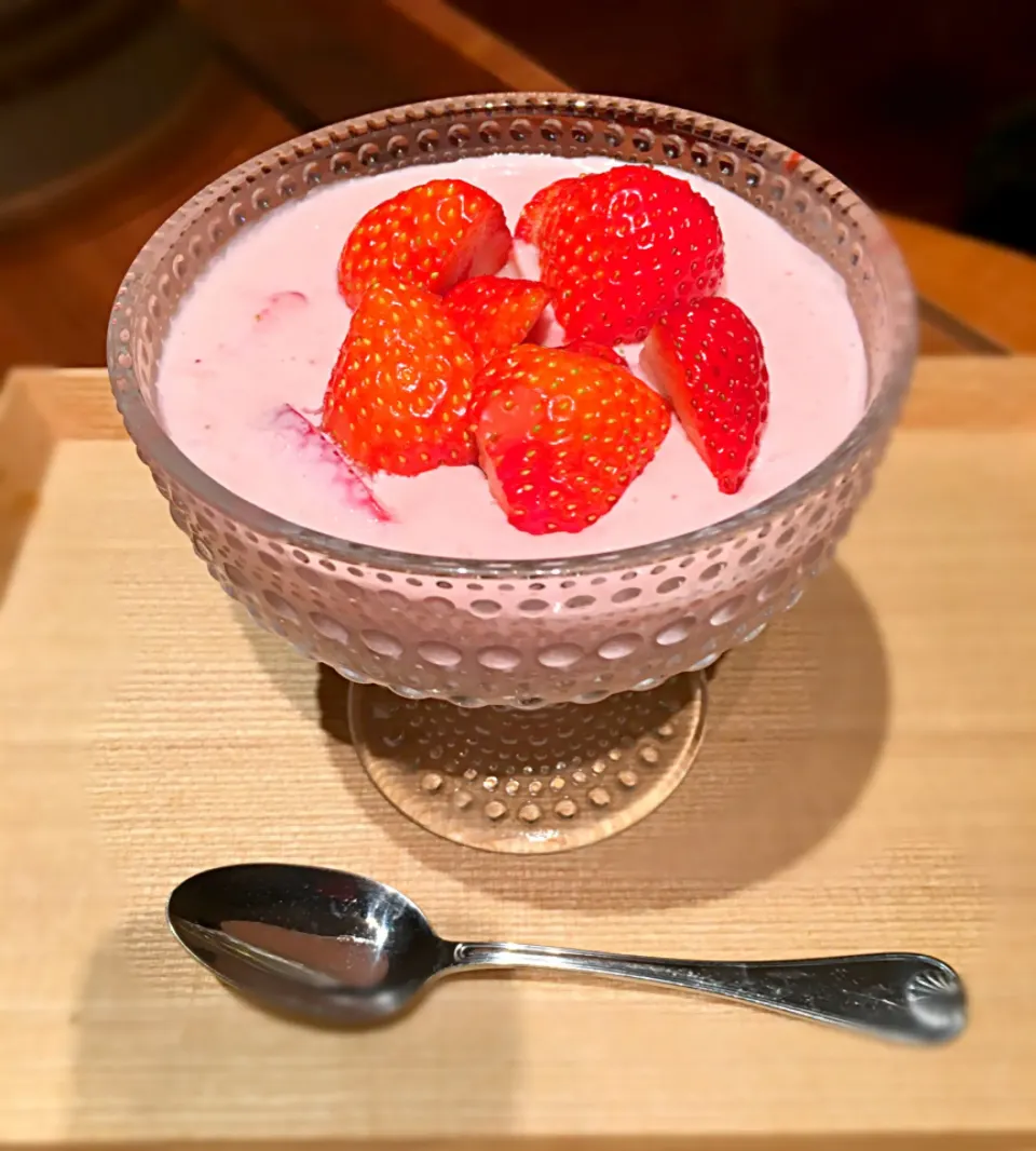 いちごのババロア🍓|junjun86さん