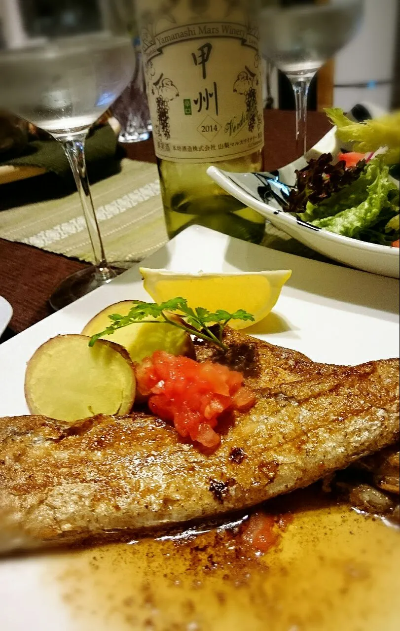 Snapdishの料理写真:太刀魚のムニエル🐟甲州ワイン白🍷(^-^)v|ナムナムさん