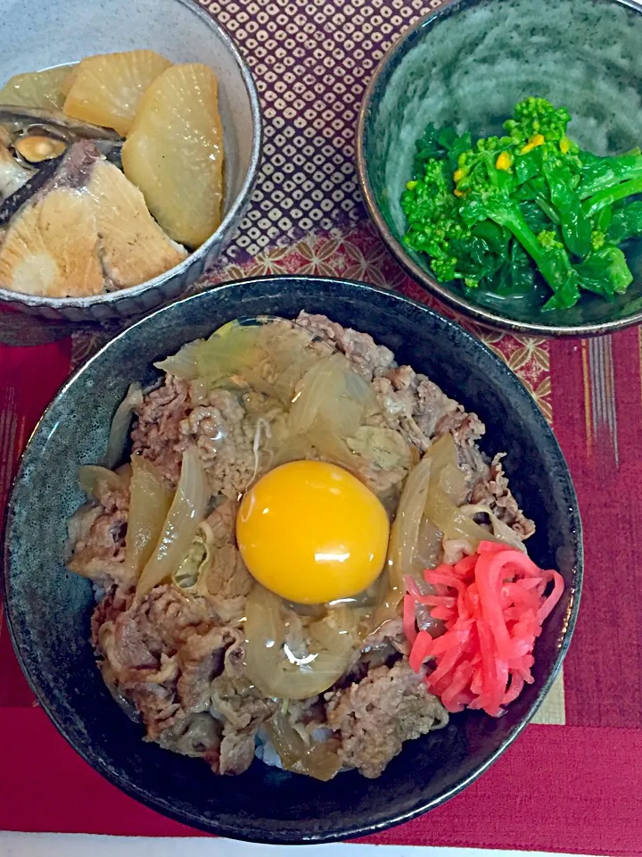 Snapdishの料理写真:牛丼定食^_^|しづか御膳さん