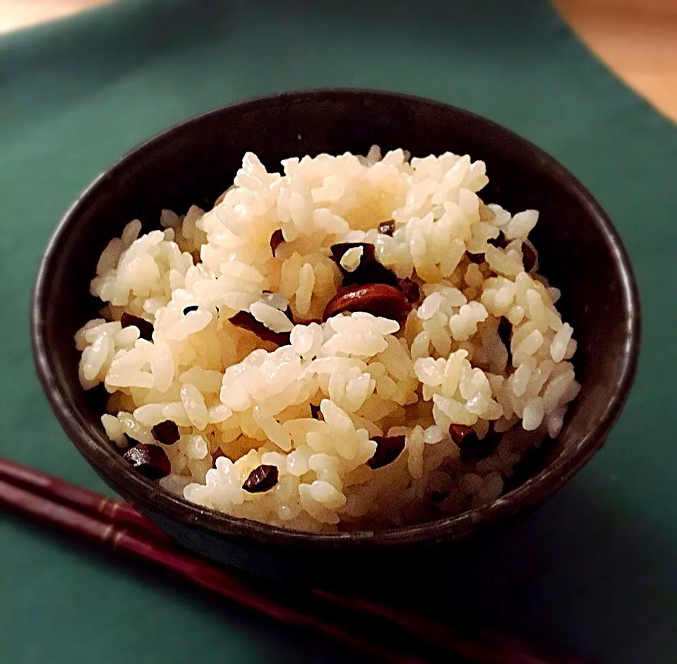 黒豆茶の出がらしで炊いた黒豆ごはん♪|Yuka Tさん