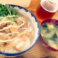 鶏の照りマヨ丼|しーさん