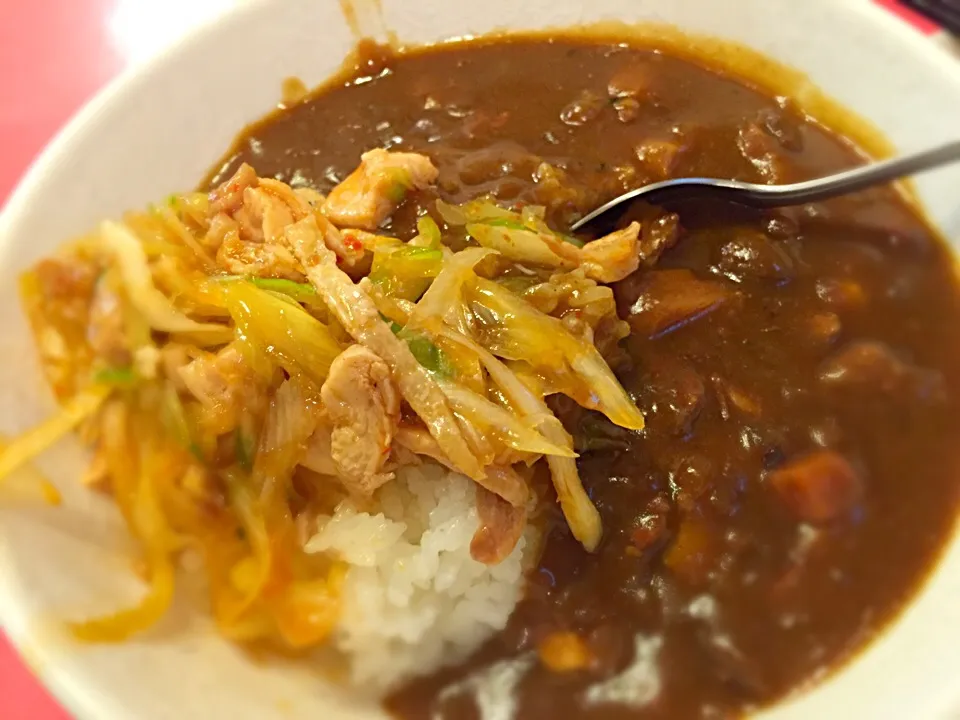 金曜日限定気まぐれカレー 辛味ネギと蒸し鶏|buhizouさん