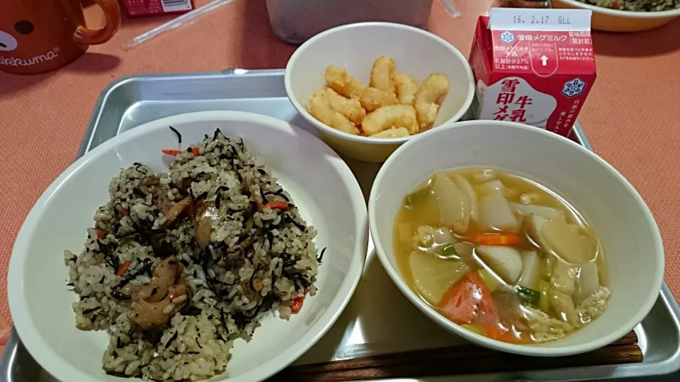 Snapdishの料理写真:今日の給食(2/5)|えっちゃんさん