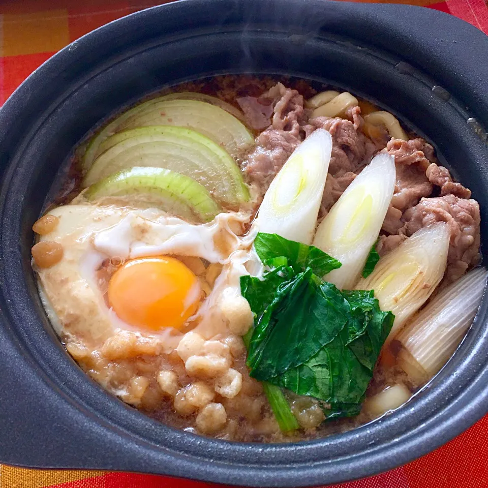 Snapdishの料理写真:牛すき鍋焼きうどん|カウンター嬢さん