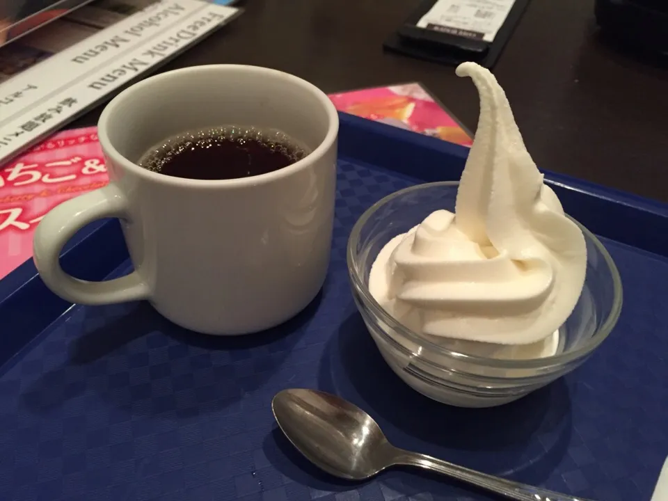 Snapdishの料理写真:天王寺のコートダジュールは、ソフトも食べ放題🍦|Kojiさん