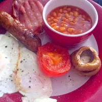 Snapdishの料理写真:A Naughty full English Breakfast 😋
#Brunch 🍴☕️☀️|michelle inglisさん