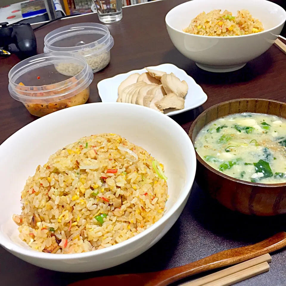 2/5 炒飯とスープ、鶏チャーシュー|薄荷さん