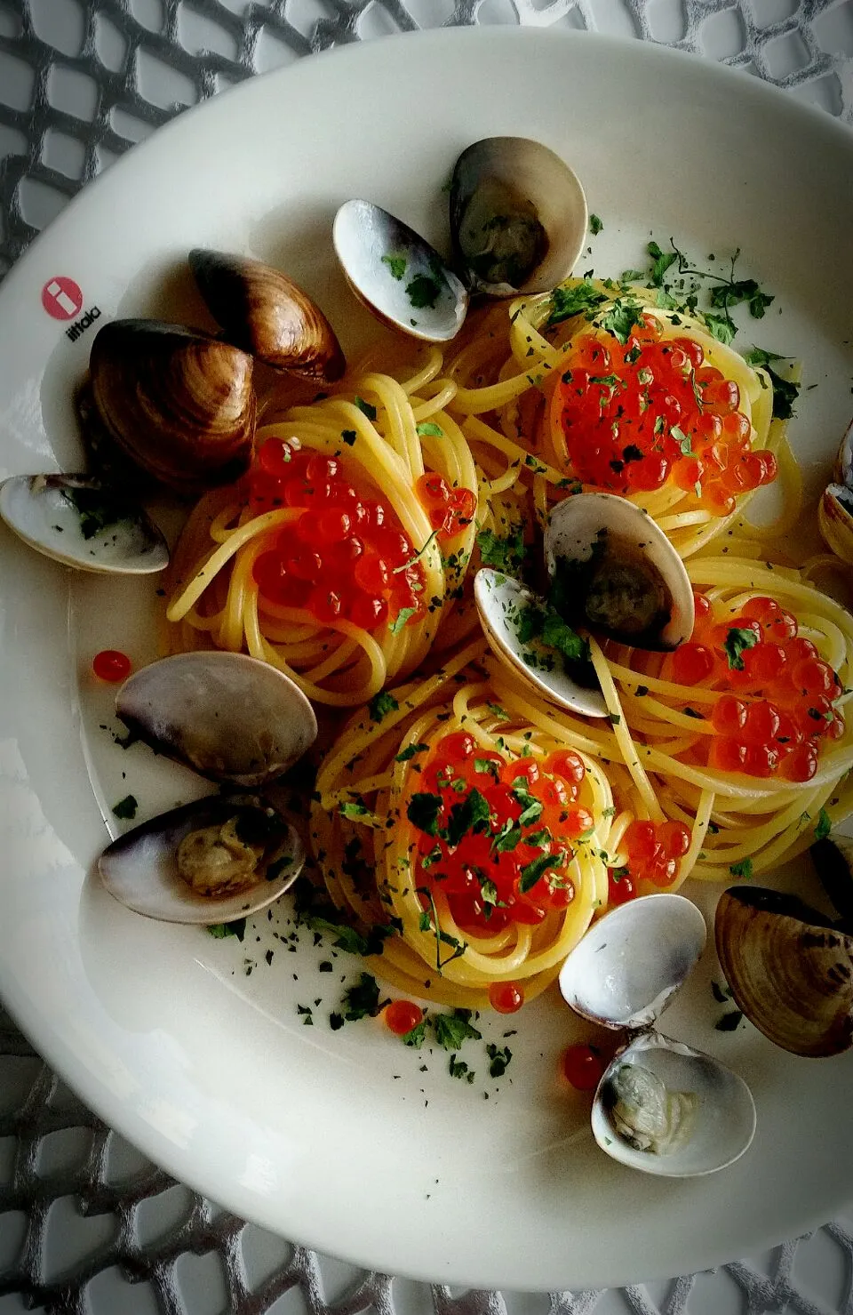 Snapdishの料理写真:蛤とイクラのパスタ🍝|hiroyukiさん