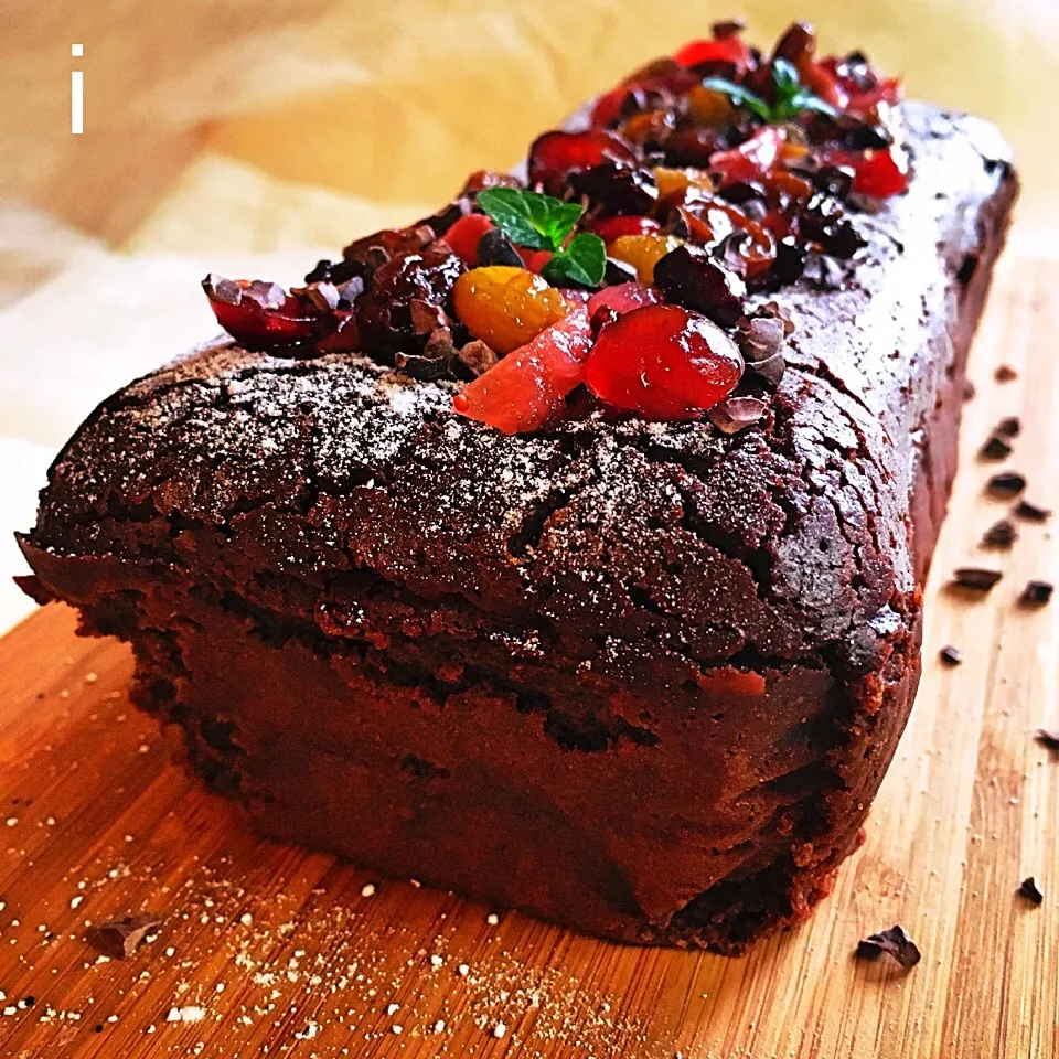 btnonさんの料理 ラミー風チョコケーキ 【Dark chocolate cake w/ rum raisins】|izoomさん