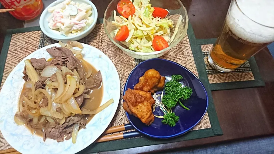 鳥のから揚げ&マカロニサラダ&レタスサラダ&牛肉のバタポン炒め|まぐろさん