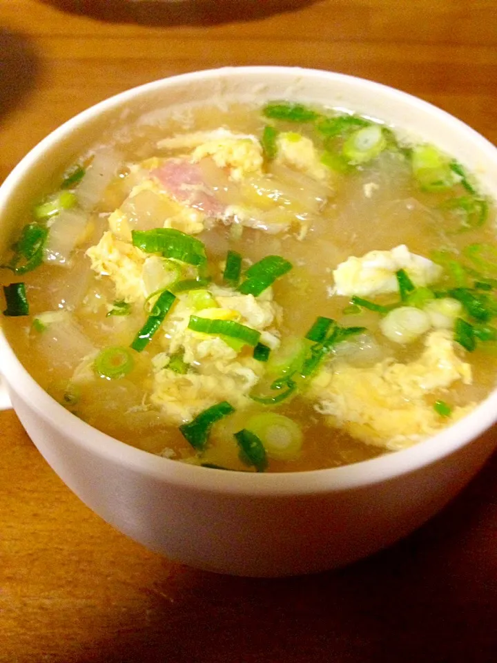 白菜とベーコンの和風コンソメ卵スープ🍲リメイク|まいりさん