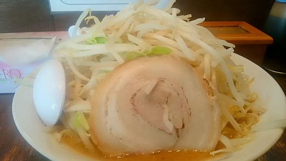 つけめん らーめん あら炊きトンコツ 荒海 の らーめん(太麺)+大盛360g(無料)+野菜中盛(500g)+ニンニク ＠新宿16015|大脇さん