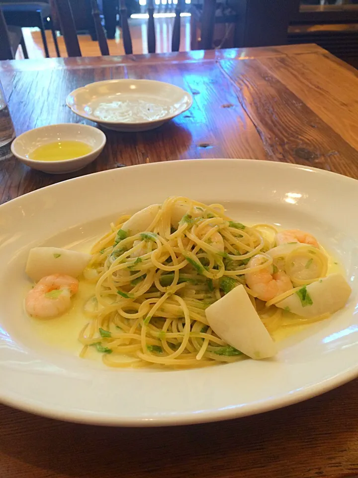 柚子胡椒が効いたカブとエビのクリームパスタが絶品✦|ひろみ☺︎さん