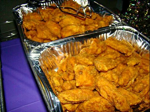 💚💛💜Mardi Gras 2016 & Superbowl 50 🏈 💙 🏈 Weekend in Louisiana #Party #Holidays/Celebrations #Party 🎭 FRIED CHICKEN 🎭 #Meat/Poultry #Chicken #Main dish 💚 💛 💜|Alisha GodsglamGirl Matthewsさん