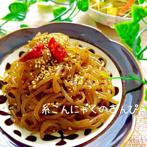 「めんつゆ」を使ってみたSnapdishの料理・レシピ写真:めんつゆde糸こんにゃくのきんぴら