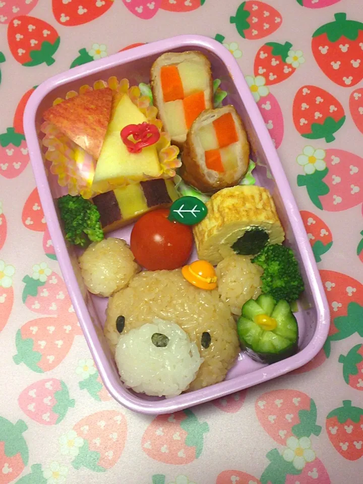 Snapdishの料理写真:母ちゃん、そんなにバラエティがないのよ(；´Д`A
クマさん弁当|こっさんママさん