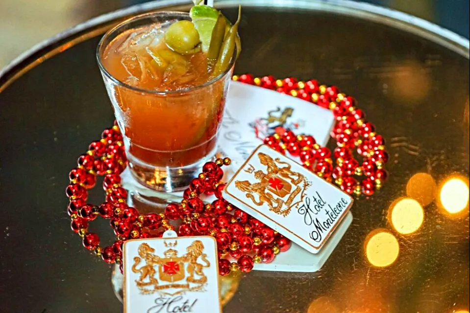 💜💛💚Mardi Gras 2016 Weekend in Louisiana #Party #Holidays/Celebrations 🎭 BLOODY MARY 🎭 @ 
🍷 The Carousel Bar 🍷 Hotel Monteleone in New Orleans, Louisiana 🎭 #Drin|Alisha GodsglamGirl Matthewsさん