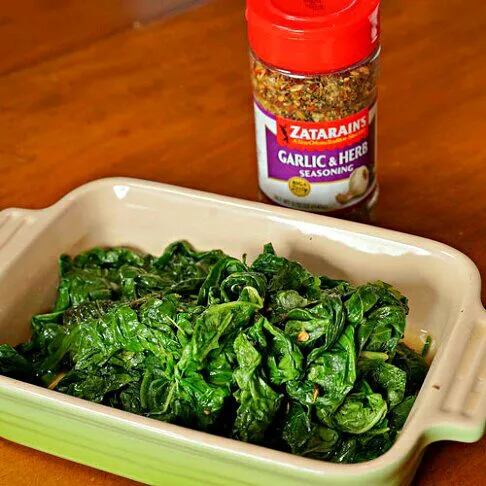 💜💛💚Mardi Gras 2016 Weekend & Superbowl 50 Sunday 🏈 💙 🏈 in Louisiana #Party #Holidays/Celebrations 🎭 ZATARAINS MUSTARD GREENS🎭 #Vegetable #Healthy #Side dish 💜 💛|Alisha GodsglamGirl Matthewsさん