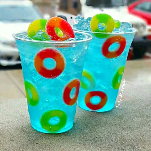 🍹🏈🍹GO PANTHERS🍹 🏈🍹The CAM NEWTON COCKTAIL with SUPERBOWL RINGS 🏈💍💍🏈 #Drinks #Alcohol 🎈🎈🎈|Alisha GodsglamGirl Matthewsさん