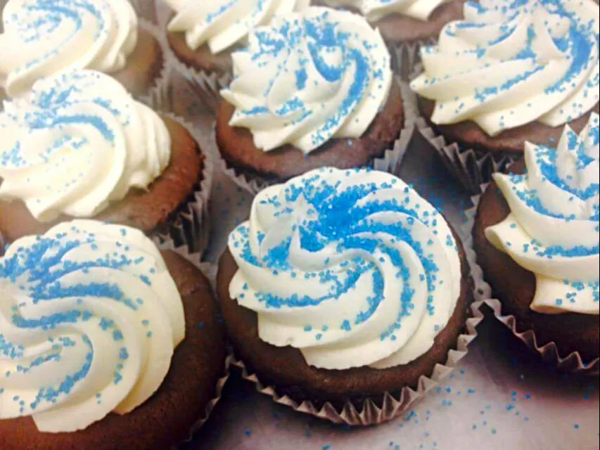 🏈💙🏈 Superbowl 50 Sunday 🏈 💙 🏈 CAROLINA PANTHERS CUPCAKES #Party #Dessert #Snack/Teatime 🏈💙🏈|Alisha GodsglamGirl Matthewsさん