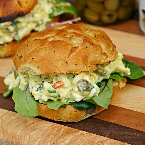 💚💛💜Mardi Gras 2016 Weekend & Superbowl 50 Sunday 🏈 💙 🏈 in Louisiana #Party #Holidays/Celebrations 🎭 CAJUN EGGS SALAD SANDWICH🎭 #Eggs #Salad #Sandwich #Main dish|Alisha GodsglamGirl Matthewsさん