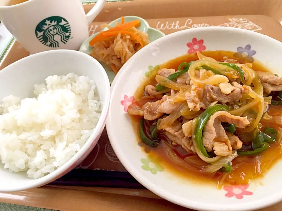 ♡おうちお昼は豚肉と野菜の生姜焼き定食〜切り干し大根添え〜♡|miyuさん